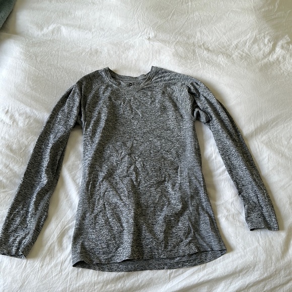 Figs Tops Figs Seamless Scrubs Undershirt In Grey Worn Once Poshmark